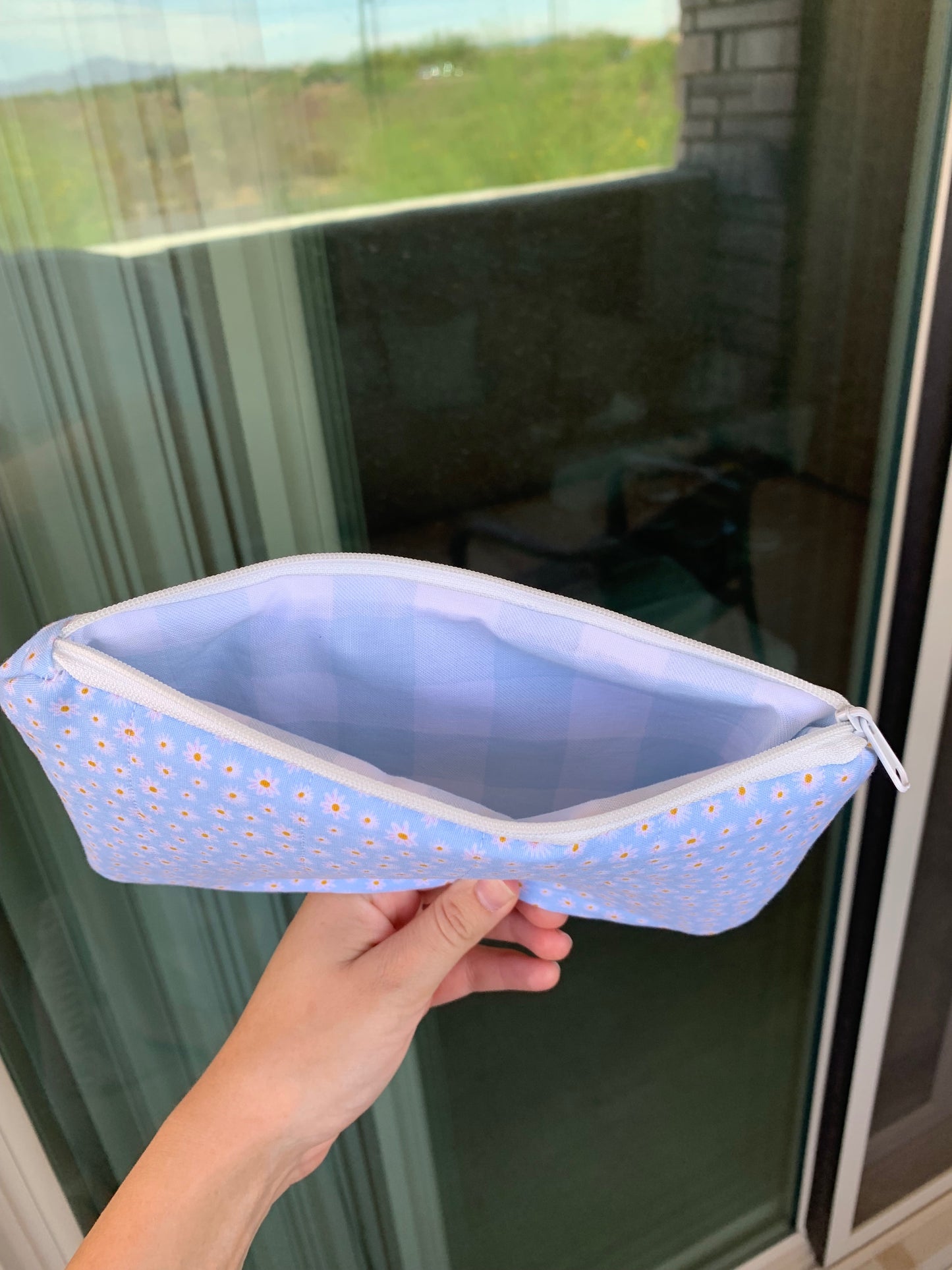 Daisy Essentials Pouch